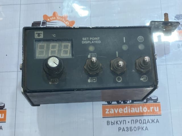 Панель приборов 