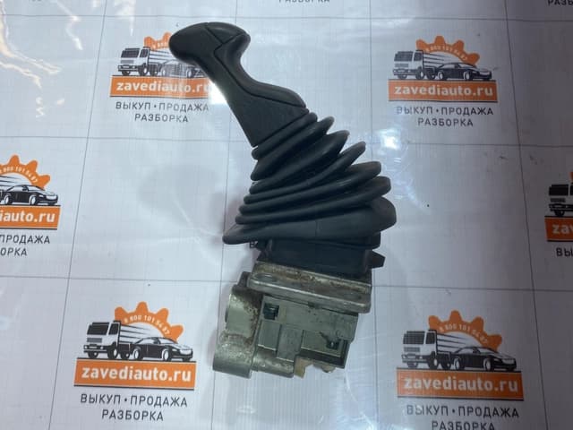 Кран ручного тормоза Scania