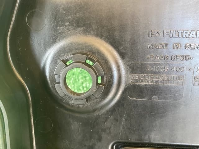 Поддон акпп 24118612901 ZF0501218048A