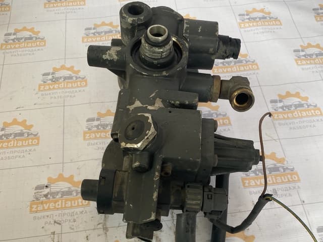 Влагоотделитель двухкамерный MERCEDES, DAF, MAN, SCANIA
