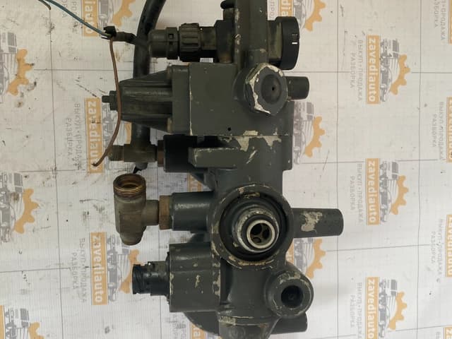 Влагоотделитель двухкамерный MERCEDES, DAF, MAN, SCANIA