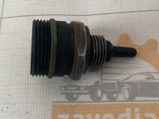 Датчик температурный Iveco 98412656