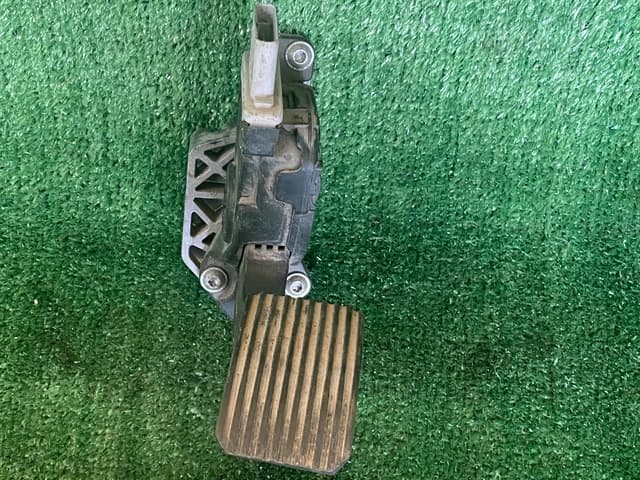 Педаль газа MAN TGA TGS TGX 81259706103