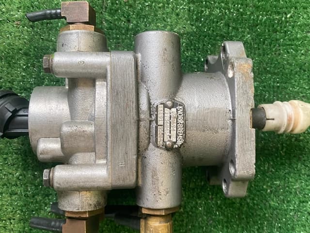 Кран главный тормозной DAF 95/85