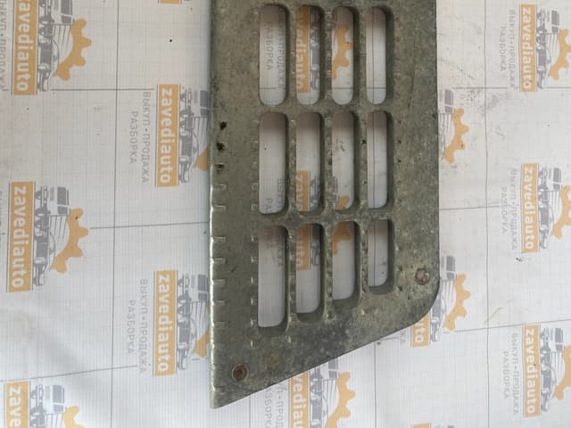 Площадка подножки DAF XF95 (01.02-12.06)