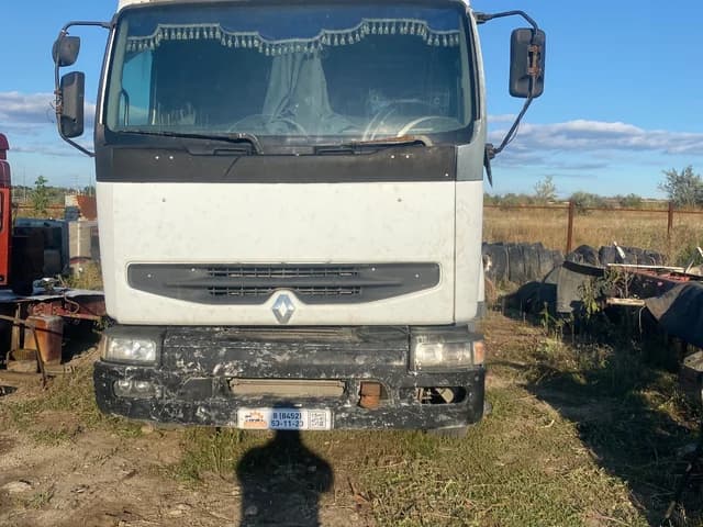 Renault Premium